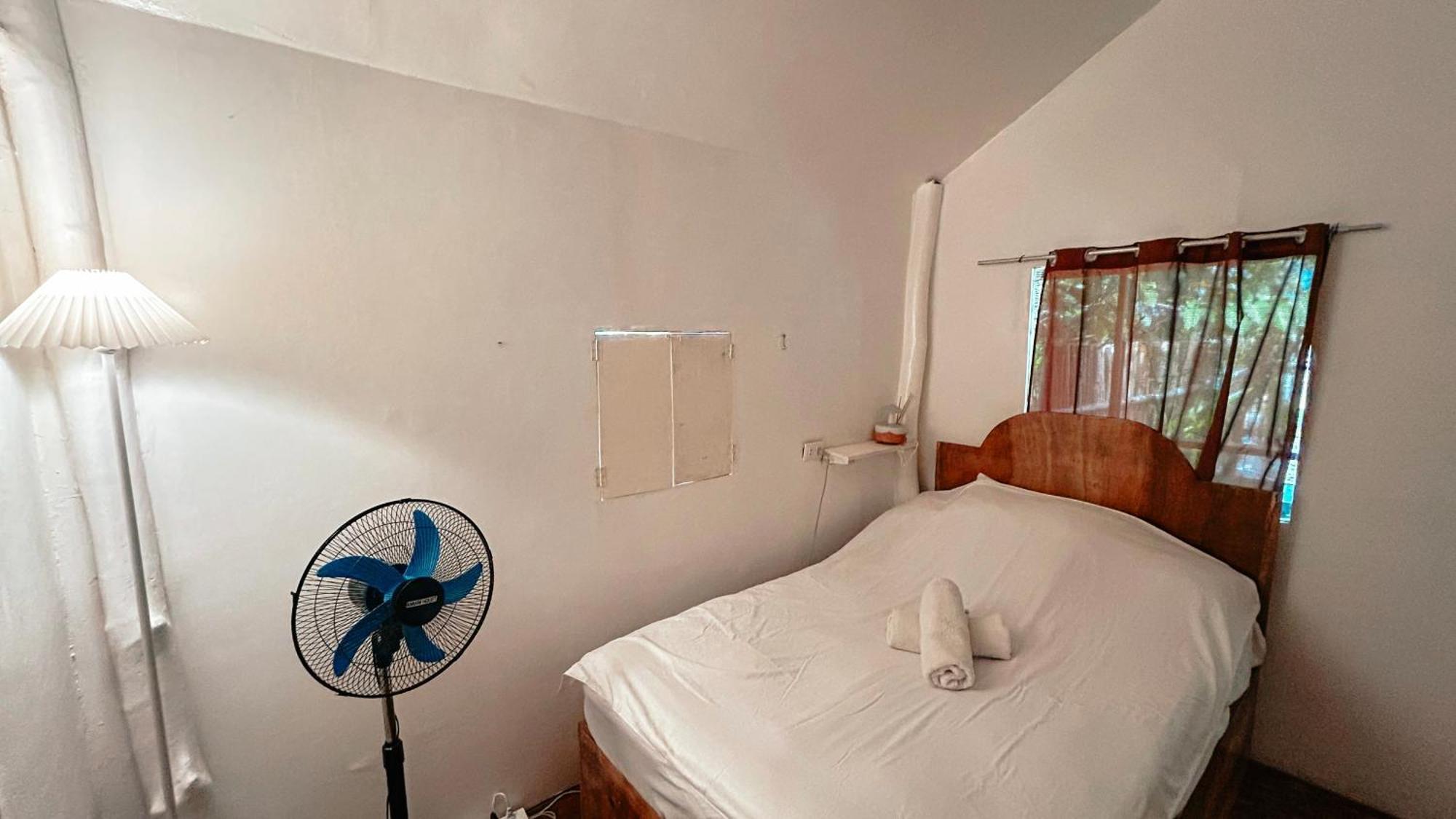 Islo Hut Kaliwa Hotel General Luna  Ngoại thất bức ảnh